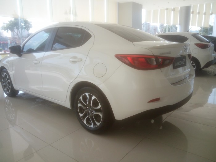 Mazda 2 Sendan 4 cửa, số tự động, bán lại cho khách cần, có trả góp