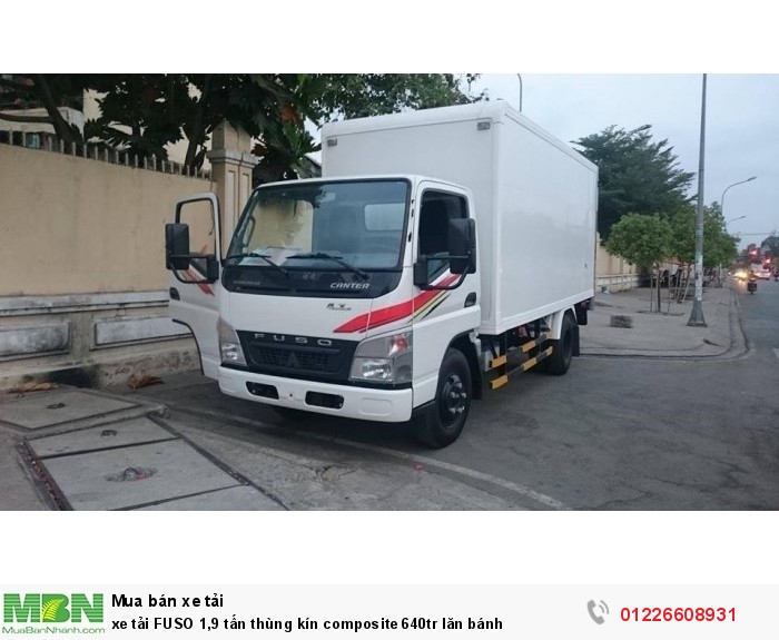 Xe tải FUSO 1,9 tấn thùng kín composite 640tr lăn bánh