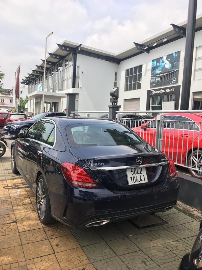 Mercedes đã qua sử dụng , C300