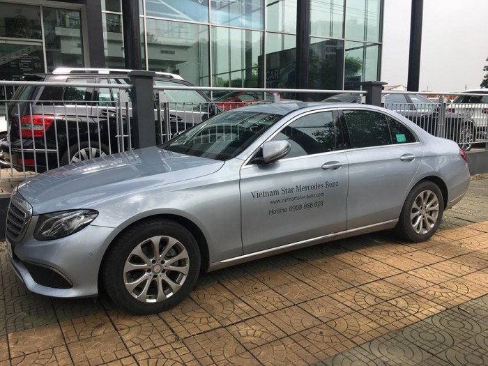 Mercedes E200