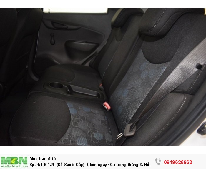Spark LS 1.2L (Số Sàn 5 Cấp), Giảm ngay 60tr trong tháng. Hổ trợ góp lãi suất thấp.