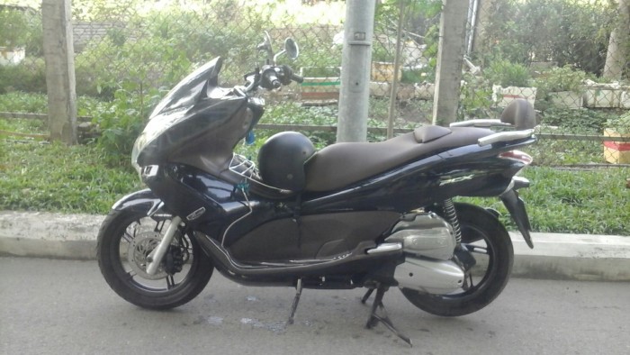 Cần bán Xe PCX Fi 125 , máy nguyên zin,biển số 51F1...