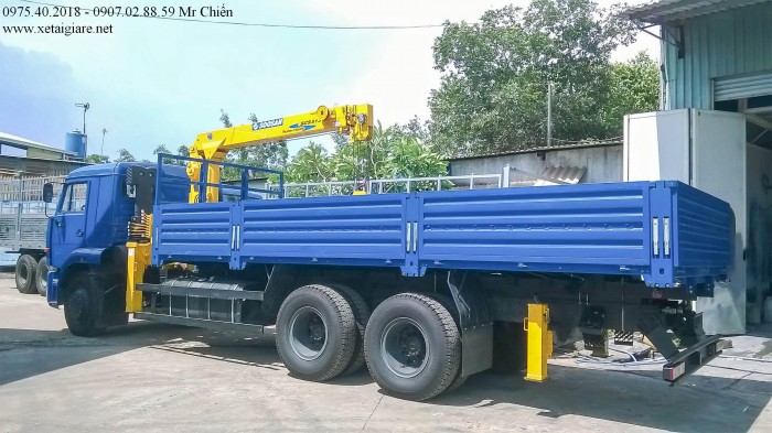 Xe Tải Thùng Kamaz 65117( 6x4)  Gắn Cẩu Dinex 7 Tấn Giá Rẻ Nhất Thị Trường