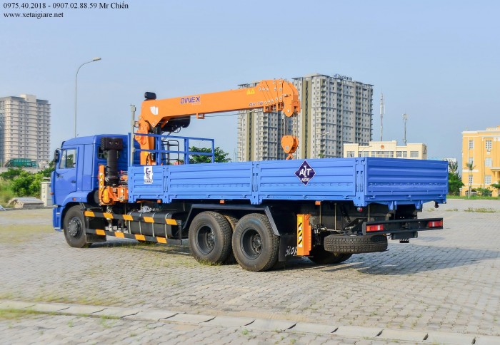 Xe Tải Thùng Kamaz 65117( 6x4)  Gắn Cẩu Dinex 7 Tấn Giá Rẻ Nhất Thị Trường