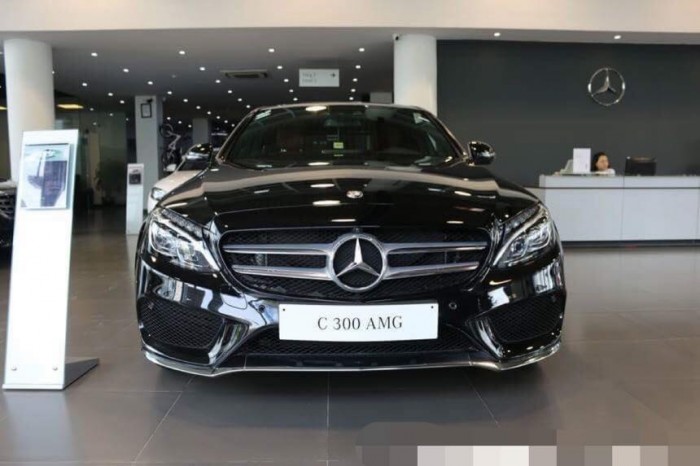 Mercedes đã qua sử dụng C300 màu đen