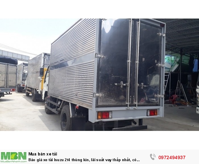 Báo giá xe tải Isuzu 2t4 thùng kín, lãi suất vay thấp nhất, có sẵn xe giao ngay