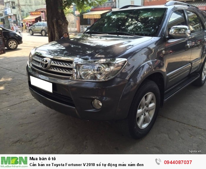 Cần bán xe Toyota Fortuner V 2010 số tự động màu xám đen