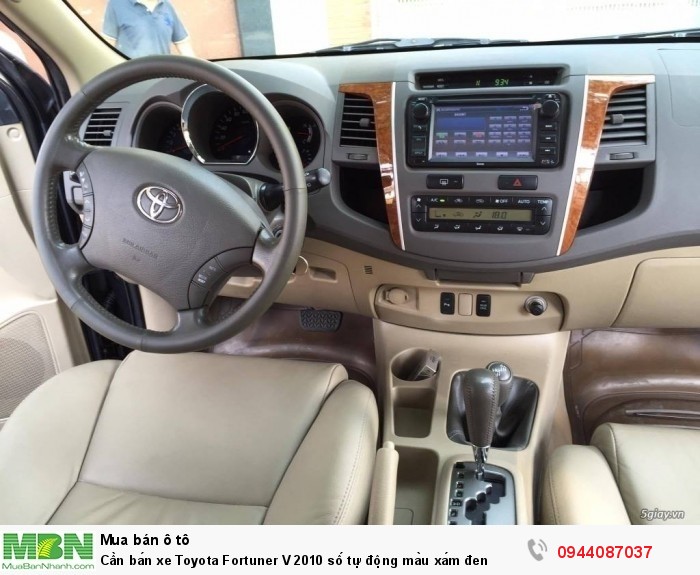 Cần bán xe Toyota Fortuner V 2010 số tự động màu xám đen