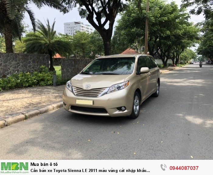 Cần bán xe Toyota Sienna LE 2011 màu vàng cát nhập khẩu Mỹ