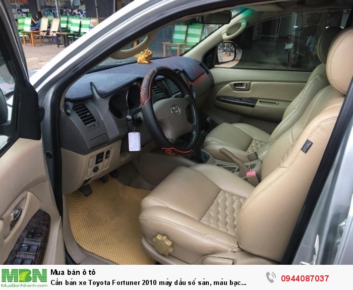 Cần bán xe Toyota Fortuner 2010 máy dầu số sàn, màu bạc zin