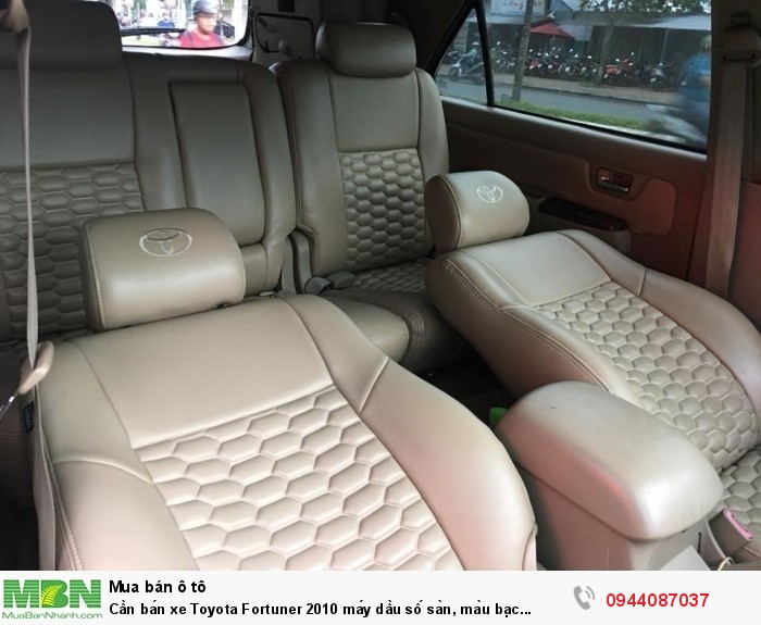 Cần bán xe Toyota Fortuner 2010 máy dầu số sàn, màu bạc zin