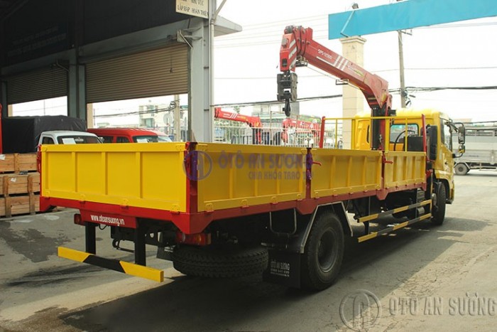 Xe tải Dongfang 9t gắn cẩu PalFinger trả trước 125 triệu đồng khuyến mãi 5 chỉ vàng