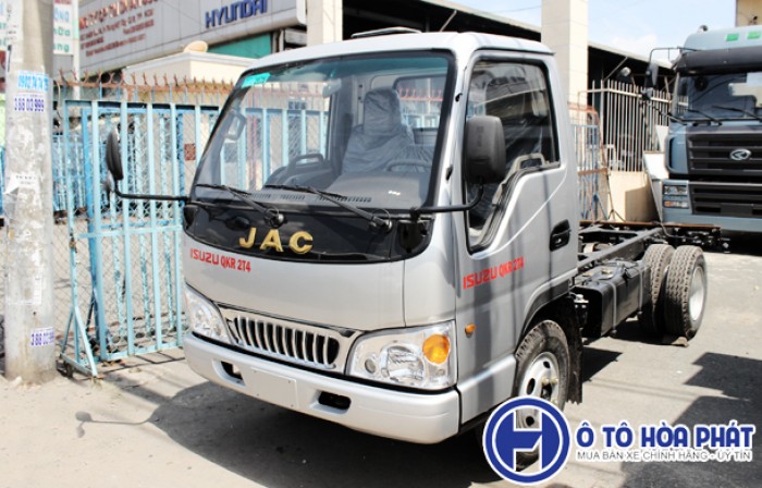 Bán xe tải Jac 2t4 thùng 3m8 cao cấp trả góp 90%