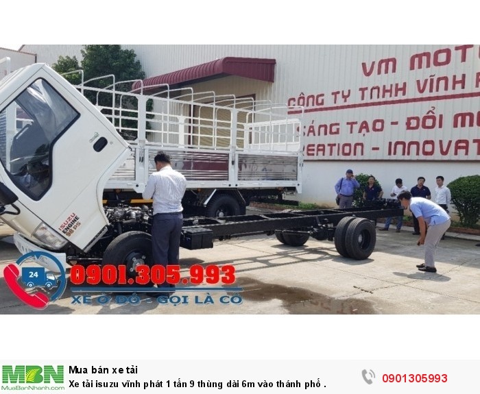 Xe tải Isuzu Vĩnh Phát 1 tấn 9 thùng dài 6m vào thánh phố .