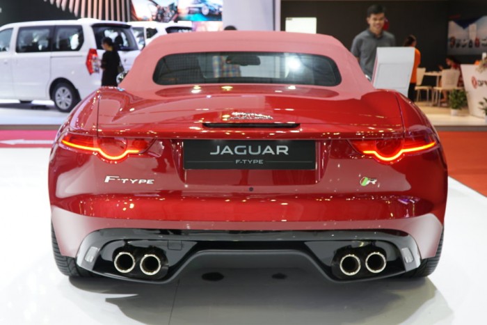 Bán Jaguar F Type 2017 mới, mẫu cabriolet 2 chỗ tuyệt vời!