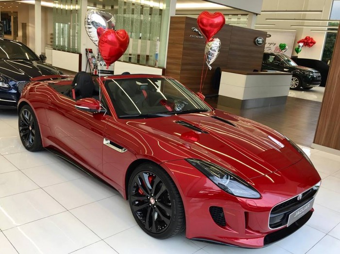 Bán Jaguar F Type 2017 mới, mẫu cabriolet 2 chỗ tuyệt vời!