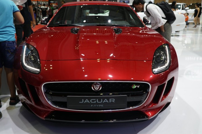 Bán Jaguar F Type 2017 mới, mẫu cabriolet 2 chỗ tuyệt vời!