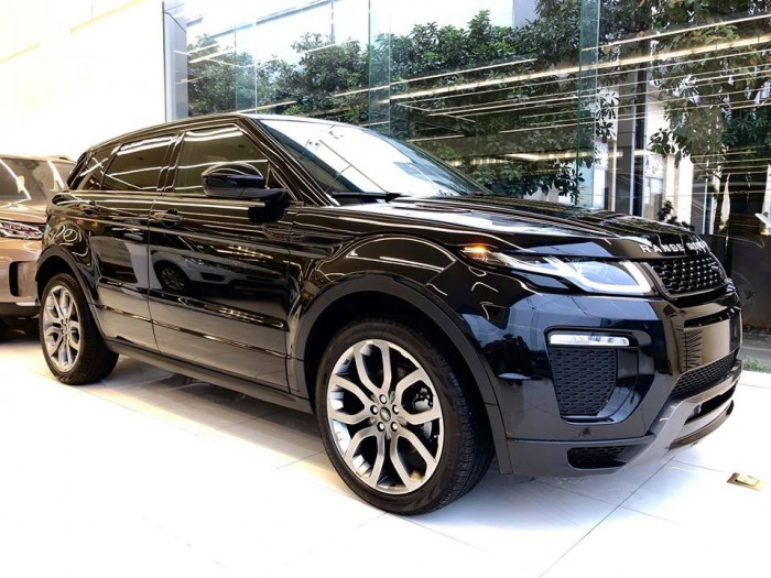 Cần bán LandRover Evoque HSE sản xuất năm 2017, màu đen, xe nhập