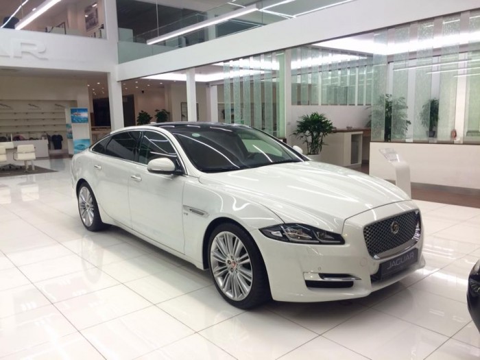 Jaguar XJL Portfolio - dòng xe đỉnh cao tại VN - hàng có sẵn!