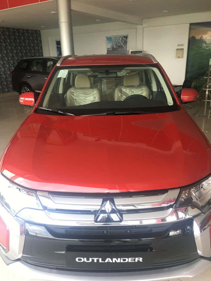 Mitsubishi Outlander an toàn và tính năng bậc nhất - giao ngay - đủ màu