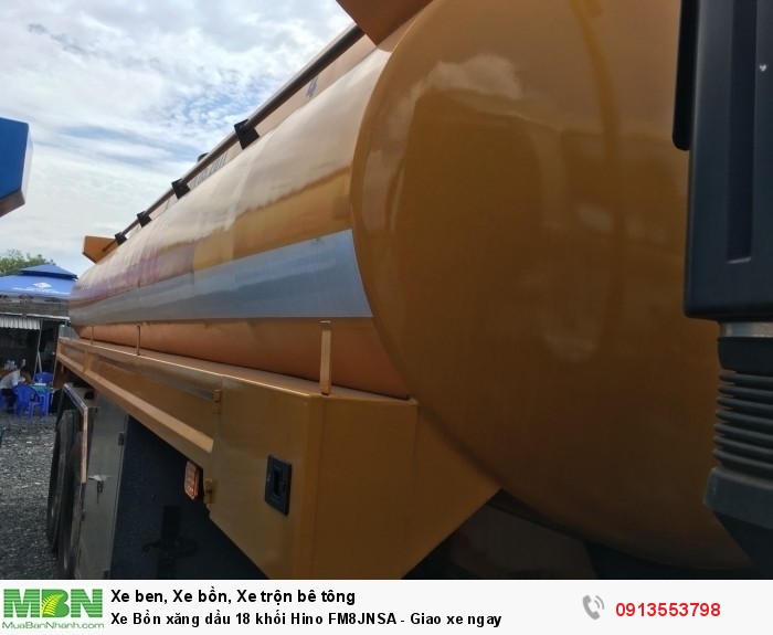 Xe Bồn xăng dầu 18 khối Hino FM8JNSA - Giao xe ngay