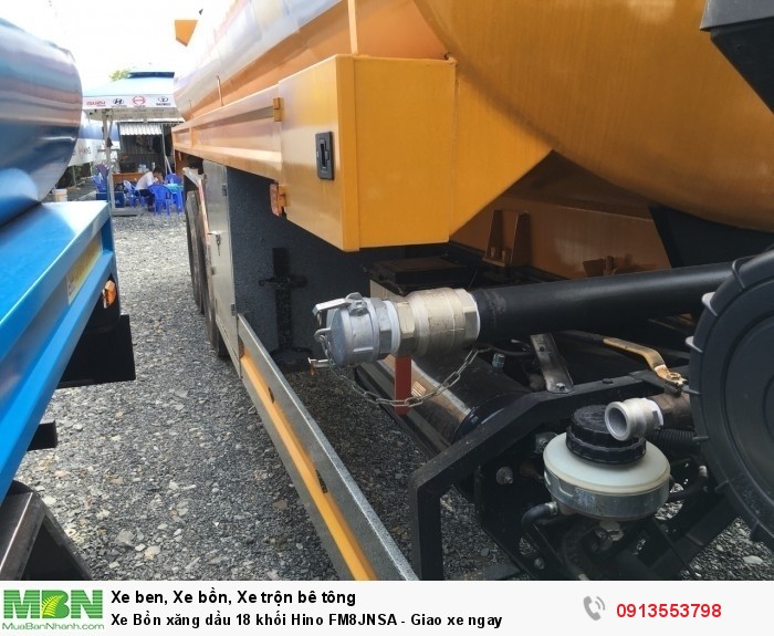 Xe Bồn xăng dầu 18 khối Hino FM8JNSA - Giao xe ngay