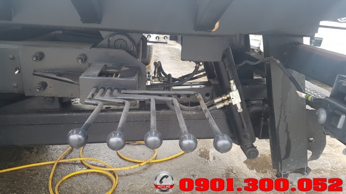 Xe Cứu hộ giao thông Isuzu NQR75L 5.5 tấn sàn trượt