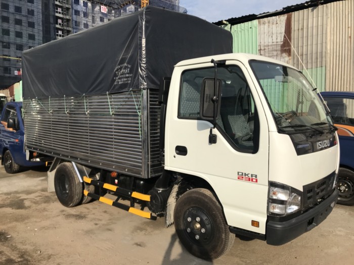 Bán xe tải Isuzu 1.4 tấn nâng tải 2.4 tấn - Trả trước 100tr - Giao xe ngay