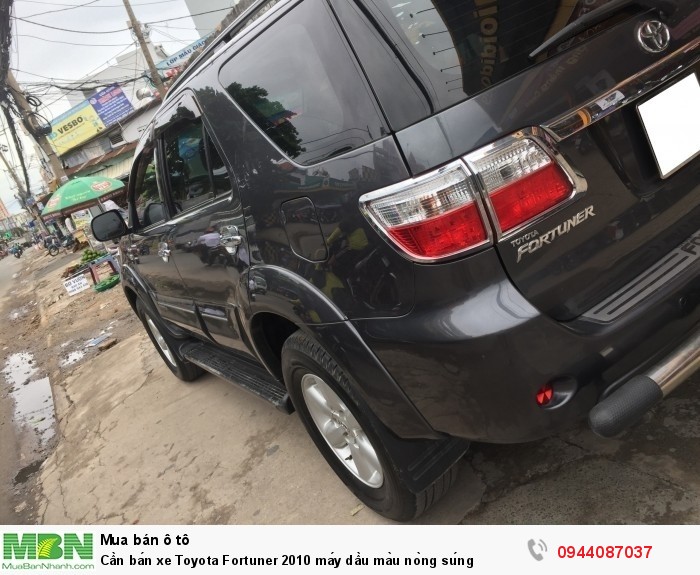 Cần bán xe Toyota Fortuner 2010 máy dầu màu nòng súng