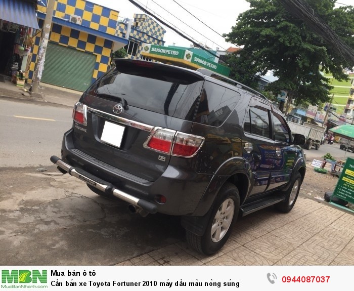 Cần bán xe Toyota Fortuner 2010 máy dầu màu nòng súng
