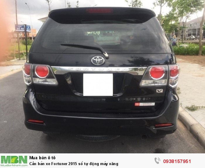 Cần bán xe Fortuner 2015 số tự động máy xăng