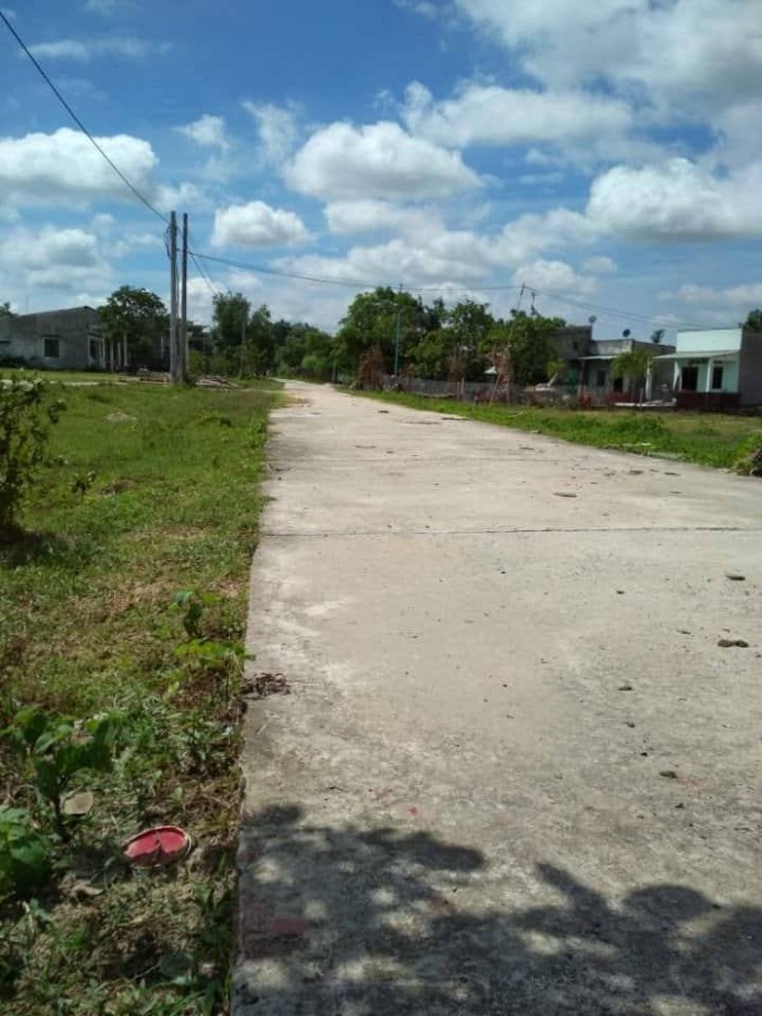 Bán đất mặt tiền đường Mỹ Xuân- Ngãi Giao, cách trường tiểu học Nguyễn Công Trứ 200m