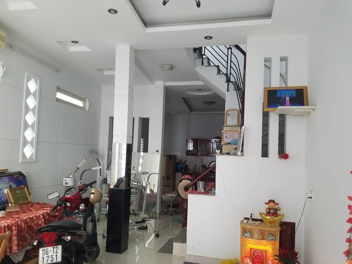 Nhà Hẻm Xe Tải Hoàng Hoa Thám 52M2 Giá Chỉ 5.9 Tỷ
