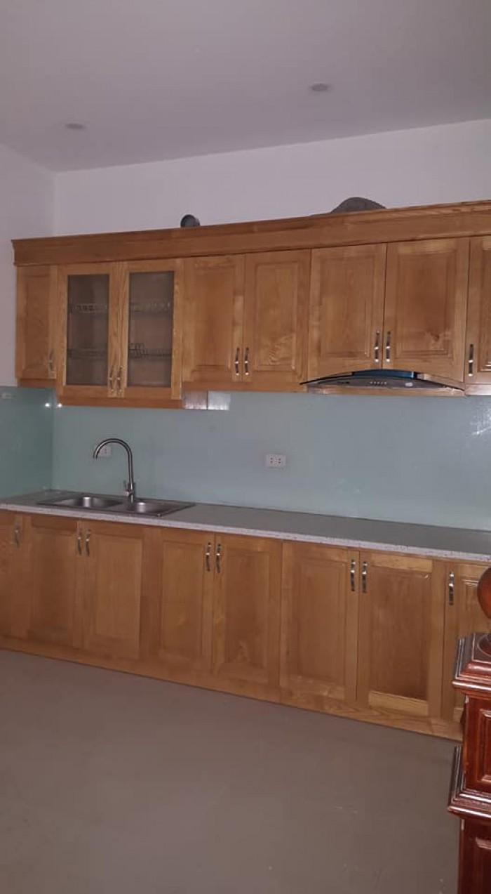 Bán nhà ngõ Bồ Đề 43mX5t, MT 5m