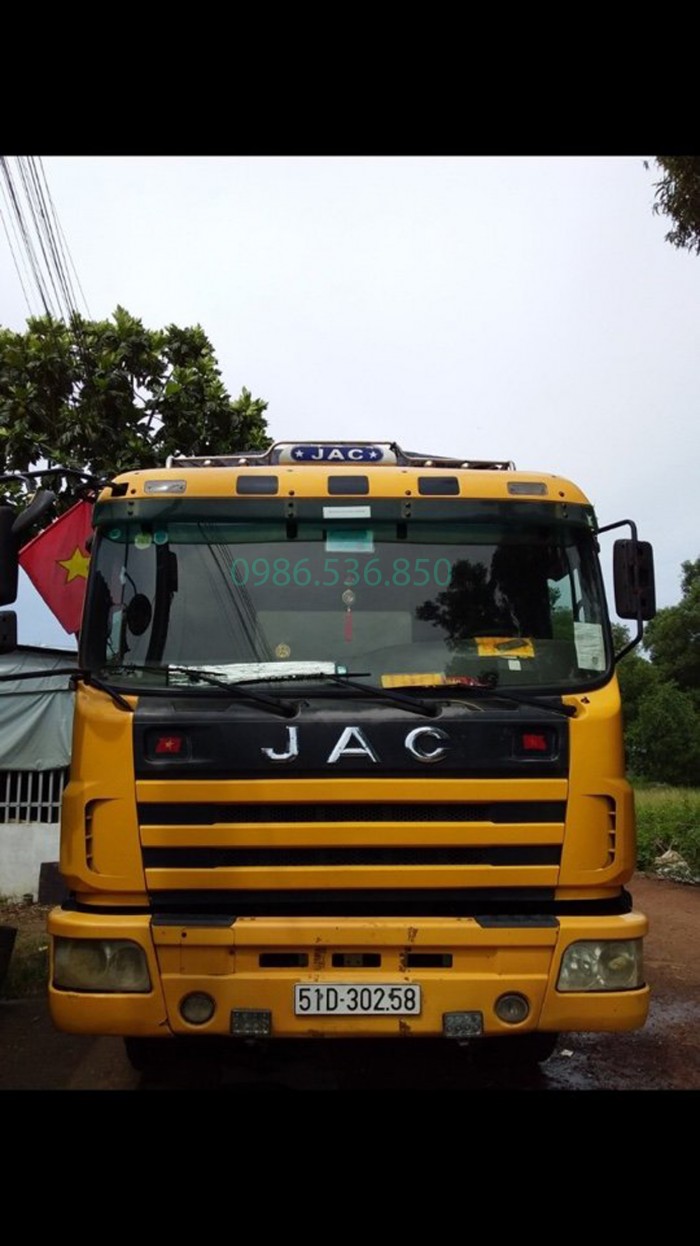Xe tải thùng JAC 3 chân.1 cầu