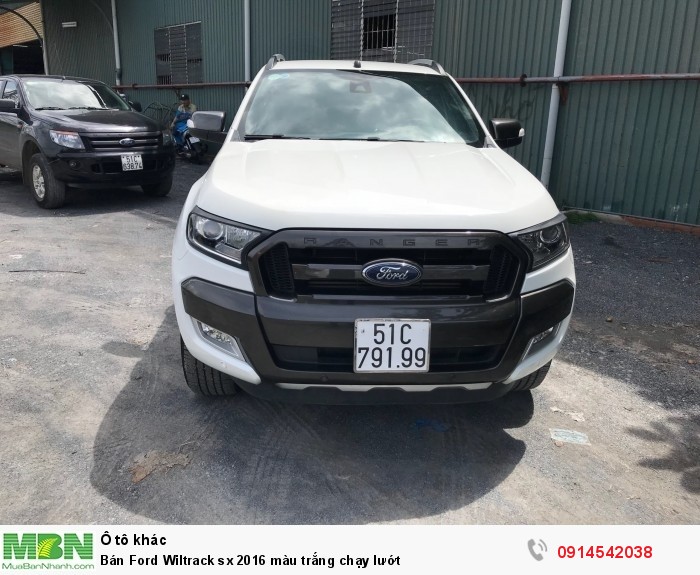 Bán Ford Wiltrack sx 2016 màu trắng chạy lướt