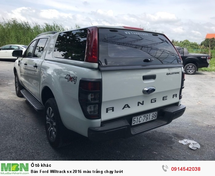 Bán Ford Wiltrack sx 2016 màu trắng chạy lướt