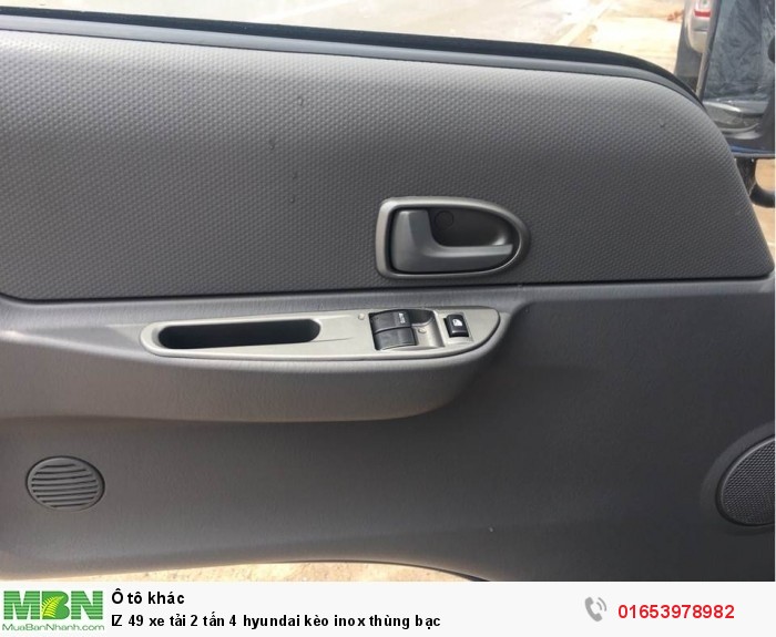 IZ 49 xe tải 2 tấn 4 Hyundai kèo inox thùng bạc