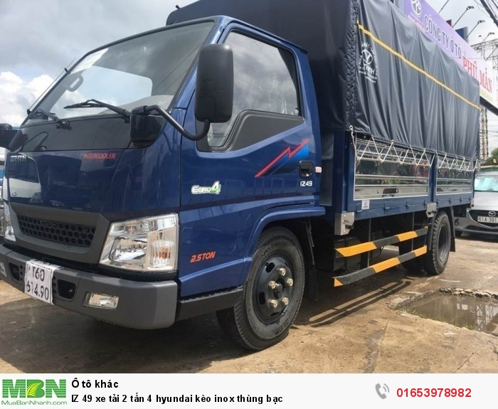 IZ 49 xe tải 2 tấn 4 Hyundai kèo inox thùng bạc