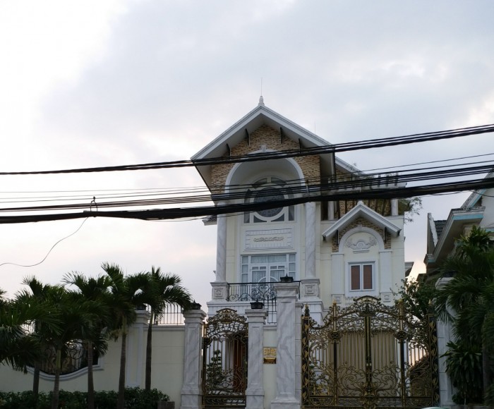Bán Nhà (1 Trệt, 2 Lầu), Dt 75M2, Đường Võ Văn Kiệt, Q. Bình Tân