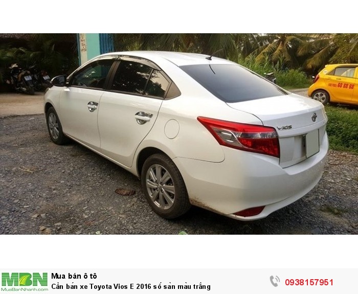 Cần bán xe Toyota Vios E 2016 số sàn màu trắng