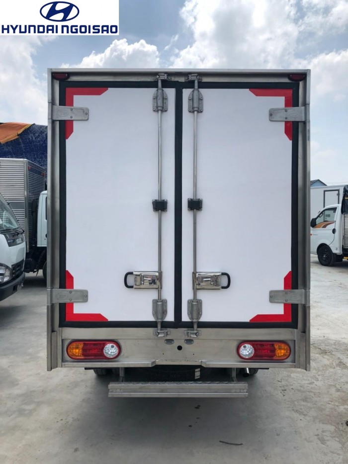 Hyundai thùng đông lạnh dưới 2 tấn