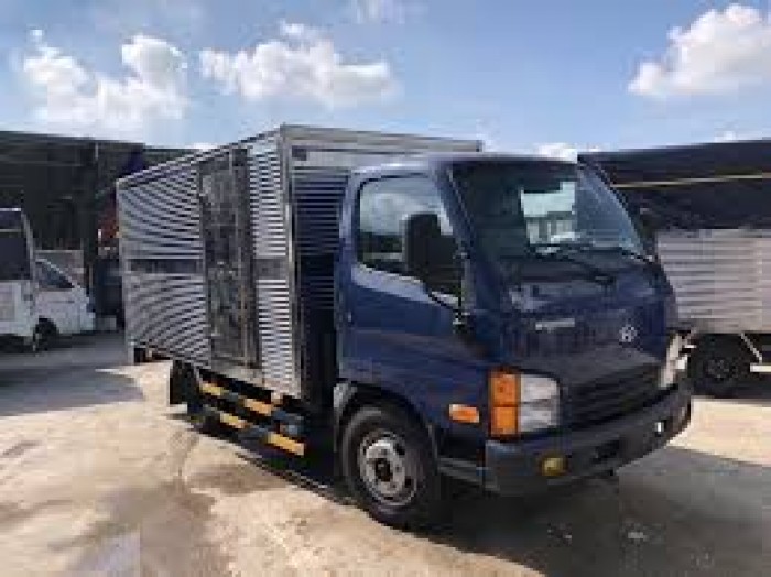Hyundai New Mighty n250 vua đường phố