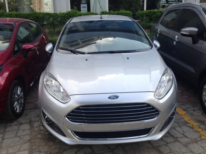 Bán xe Ford Fiesta chính hãng, giá rẻ nhất miền Bắc hỗ trợ trả góp 90%, giao xe ngay