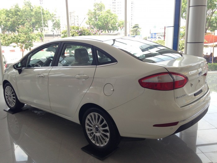 Bán xe Ford Fiesta chính hãng, giá rẻ nhất miền Bắc hỗ trợ trả góp 90%, giao xe ngay