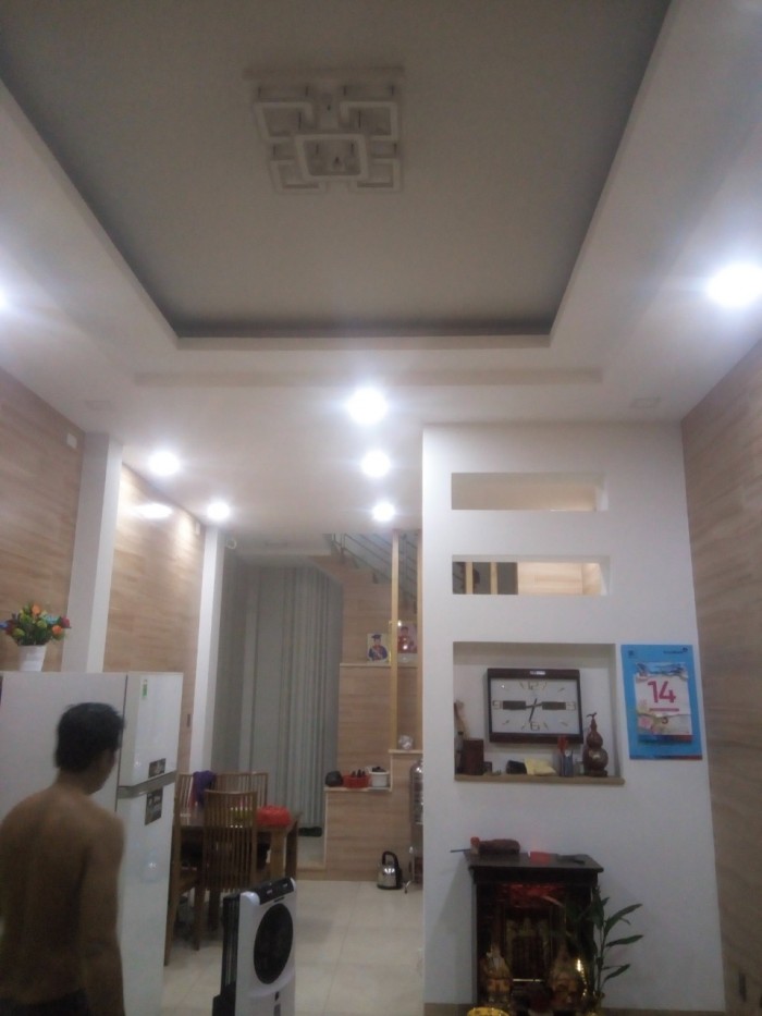 Bán Nhà HXH Phường Bình Hưng Hòa.Q Bình Tân.DT 4x12m. KC 1 trệt 2 lầu ST.