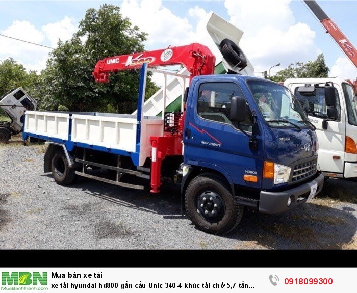 Xe tải Hyundai hd800 gắn cẩu Unic 340-4 khúc tải chở 5,7 tấn thùng 4,4 mét lọt lòng