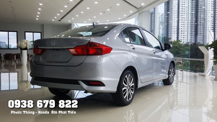 Xe Honda City TOP đời 2018 màu Bạc, Trả góp với 180tr nhận xe, Tặng gói phụ kiện trong tháng