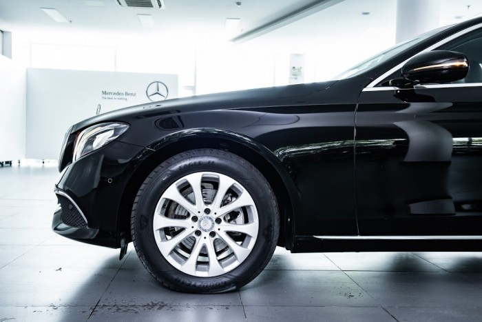 Mercedes E200 chính hãng Siêu lướt
