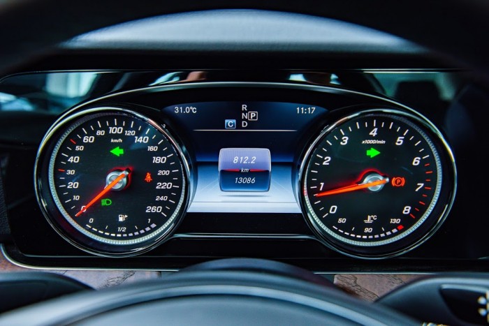 Mercedes E200 chính hãng Siêu lướt